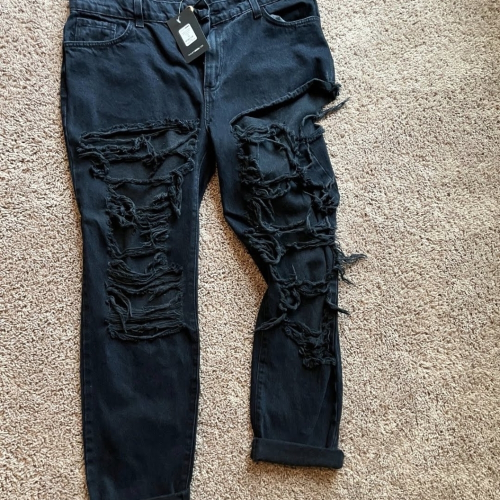 Fashion Nova Black Distressed Women's Jeans